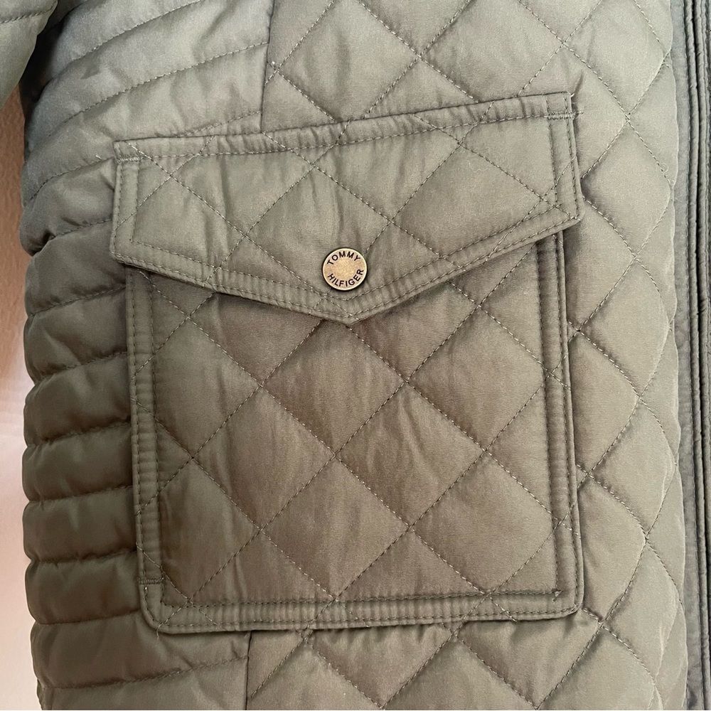 Tommy Hilfiger | Olive Green Stand Collar Puffer Jacket | XL - Picture 6 of 14